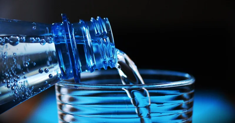 Comment nettoyer l'eau d'un déshumidificateur ?