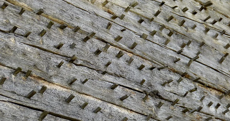 Les trous moyens : le cas des chevilles et des Molly